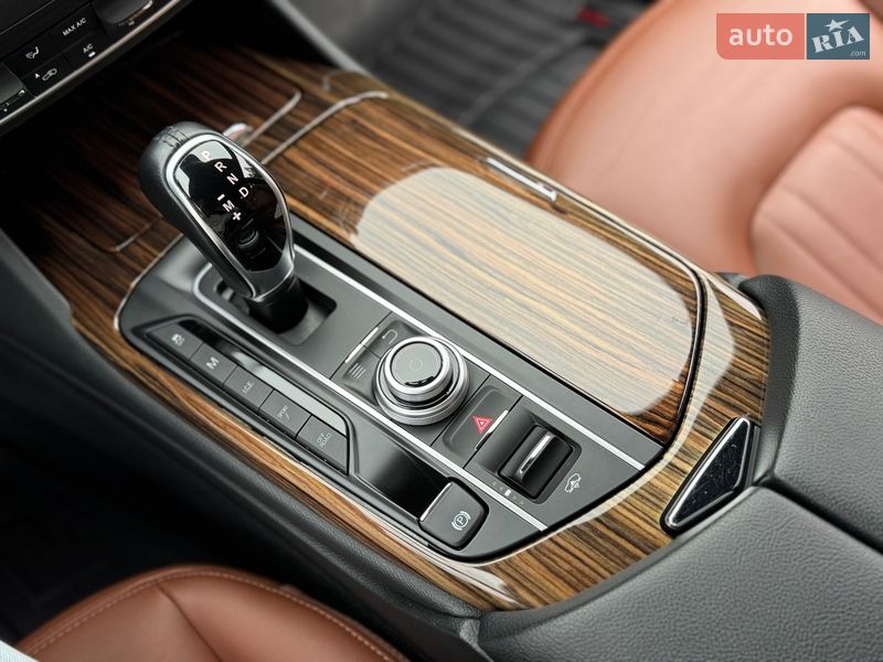 Позашляховик / Кросовер Maserati Levante 2017 в Києві