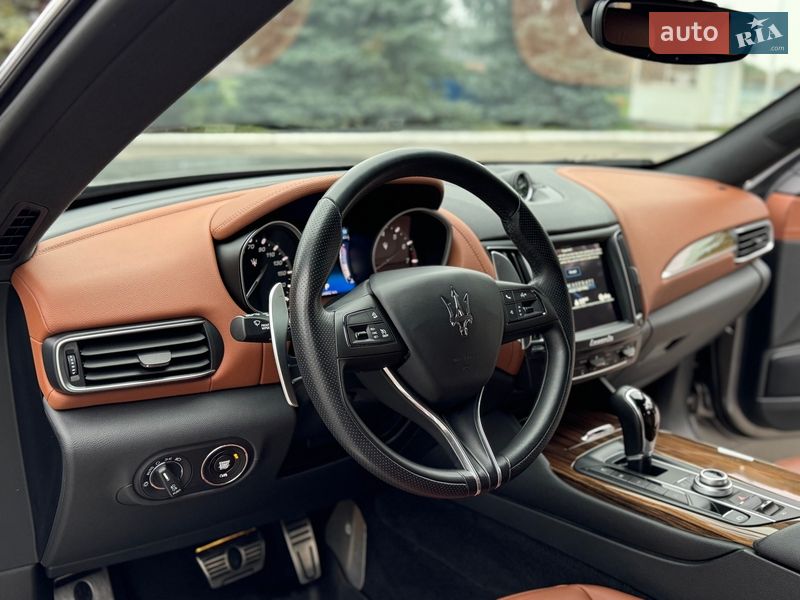 Позашляховик / Кросовер Maserati Levante 2017 в Києві