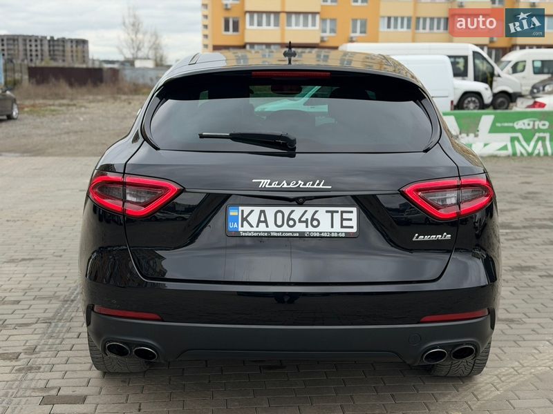 Внедорожник / Кроссовер Maserati Levante 2016 в Киеве фото 4 Внедорожник / Кроссовер Maserati Levante 2016 в Киеве