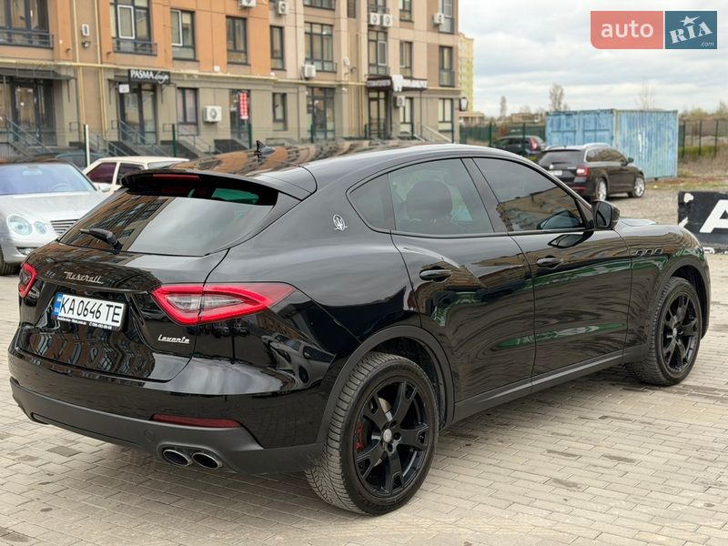 Внедорожник / Кроссовер Maserati Levante 2016 в Киеве фото 11 Внедорожник / Кроссовер Maserati Levante 2016 в Киеве