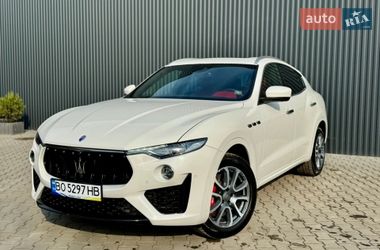 Внедорожник / Кроссовер Maserati Levante 2017 в Ивано-Франковске