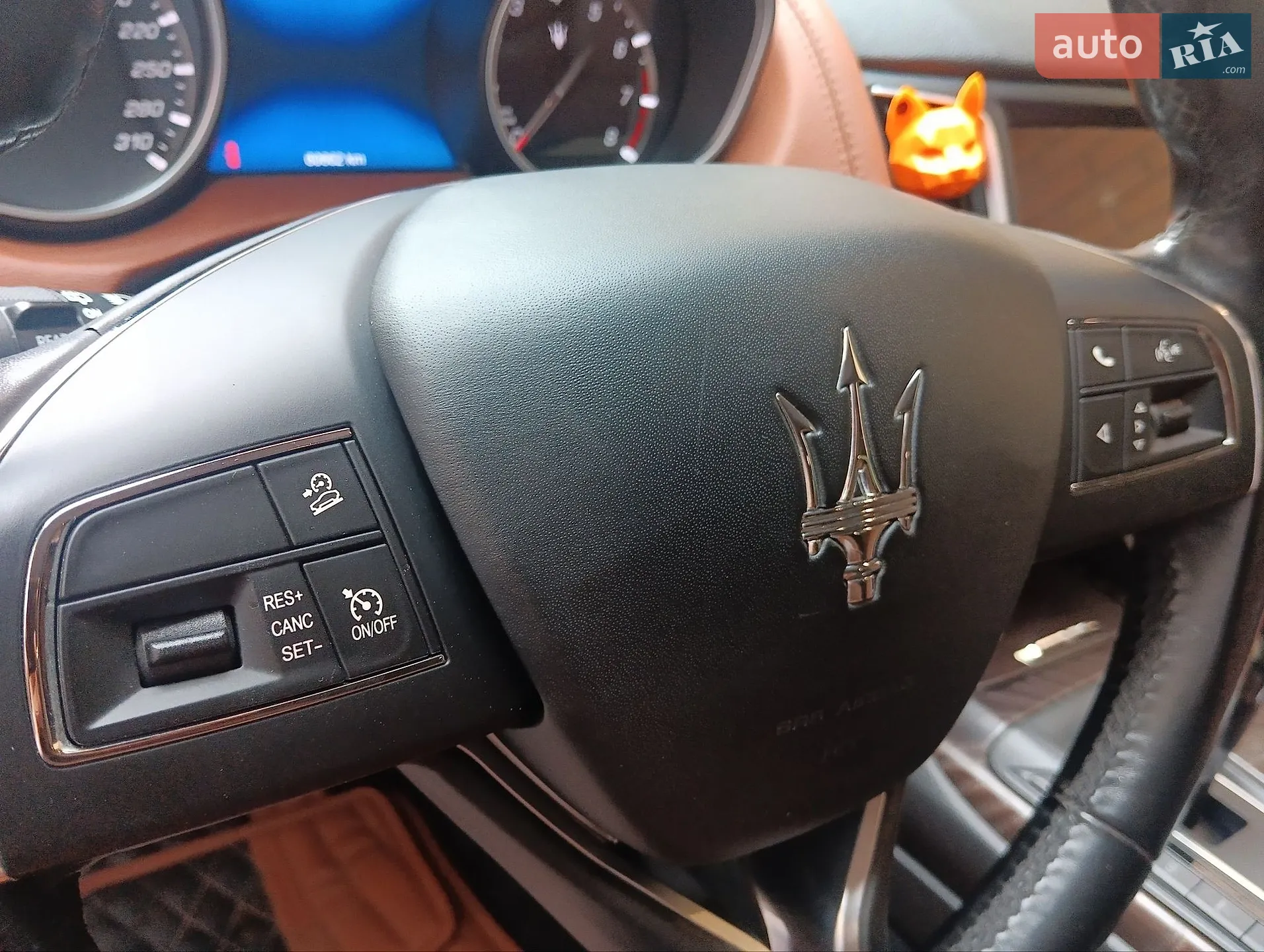 2017 Maserati Levante - мініатюра 13