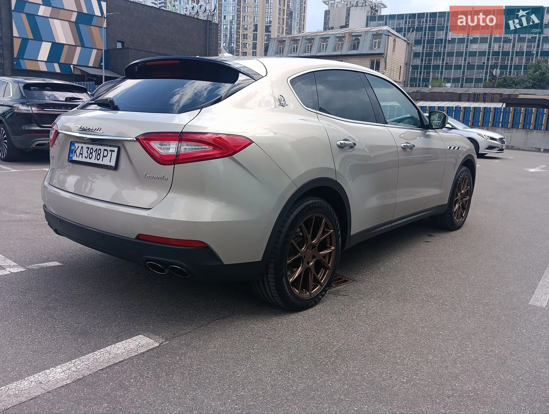 2017 Maserati Levante - мініатюра 5