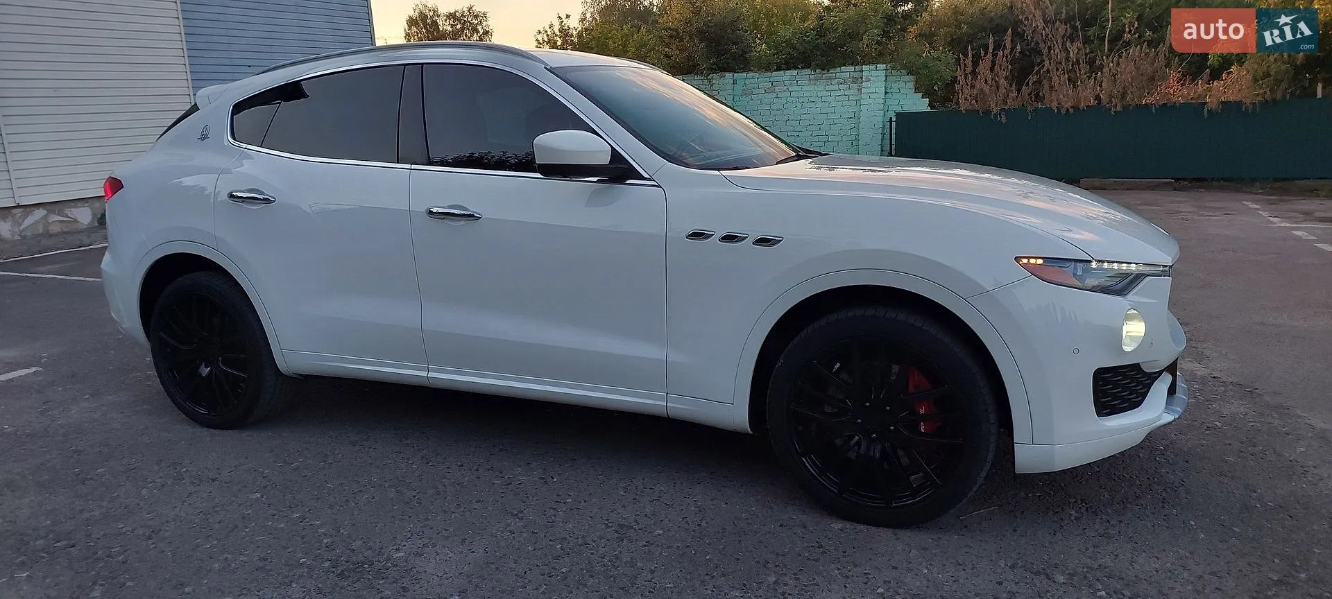 2017 Maserati Levante - мініатюра 10