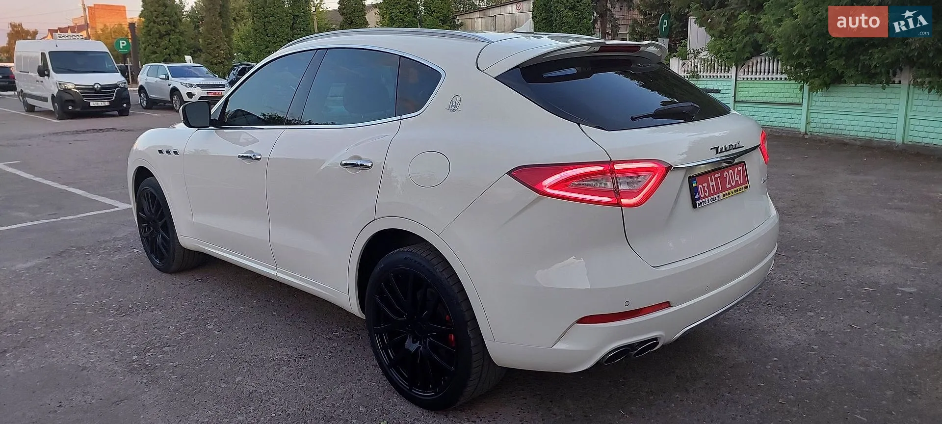 2017 Maserati Levante - мініатюра 18