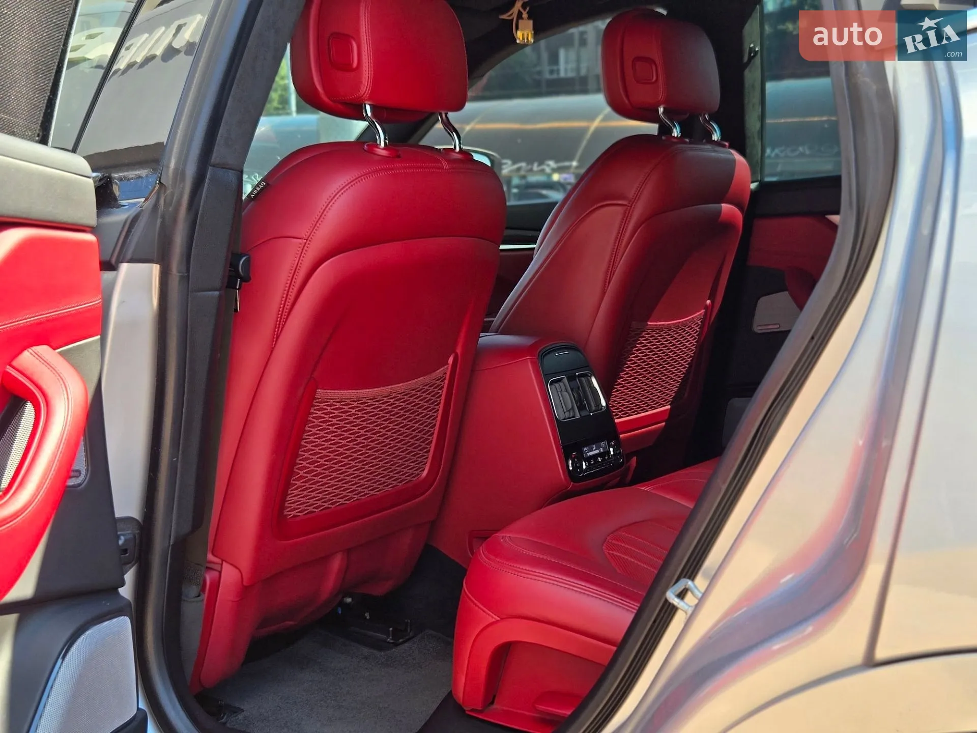 2016 Maserati Levante - мініатюра 19