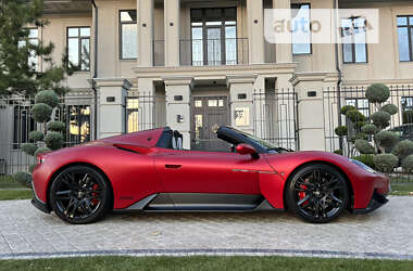 Родстер Maserati MC20 2023 в 