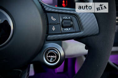 Родстер Maserati MC20 2023 в 