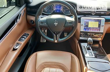 Седан Maserati Quattroporte 2014 в Киеве