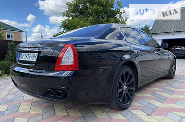 Седан Maserati Quattroporte 2004 в Сумах