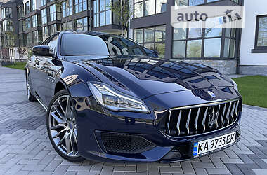 Седан Maserati Quattroporte 2016 в Киеве