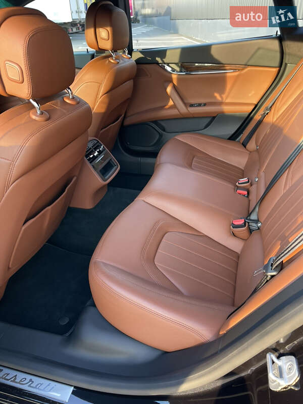 Седан Maserati Quattroporte 2013 в Киеве