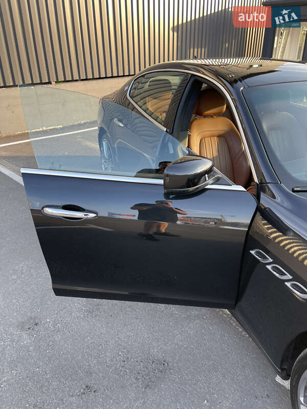 Седан Maserati Quattroporte 2013 в Киеве