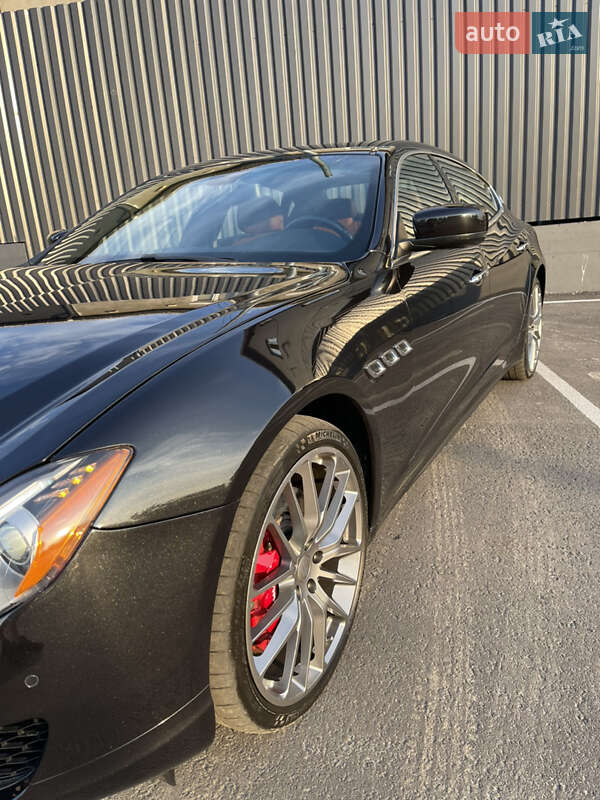 Седан Maserati Quattroporte 2013 в Киеве