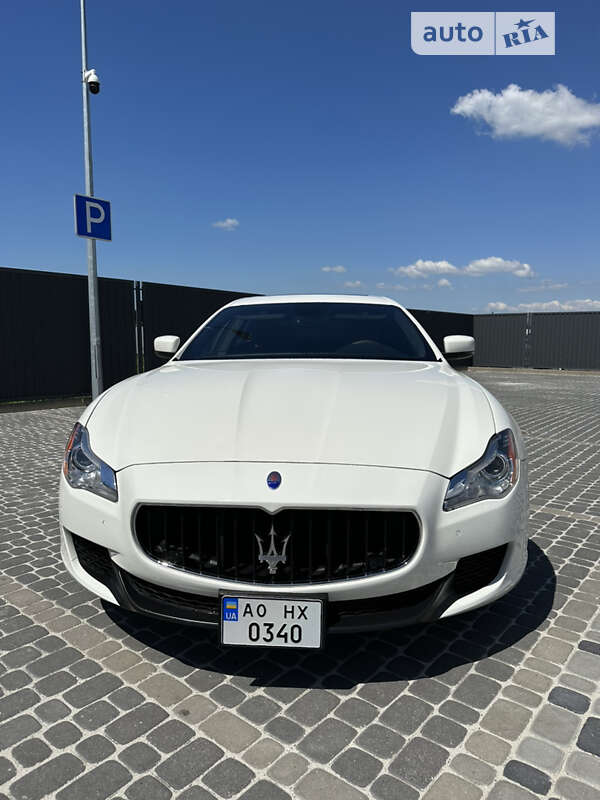Седан Maserati Quattroporte 2016 в Мукачево