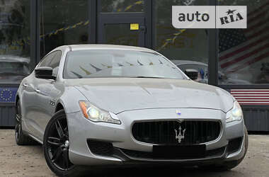 Седан Maserati Quattroporte 2013 в Львове