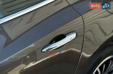 Седан Maserati Quattroporte 2013 в 