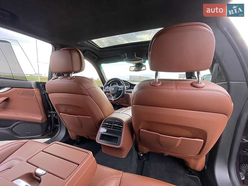 Седан Maserati Quattroporte 2016 в Днепре