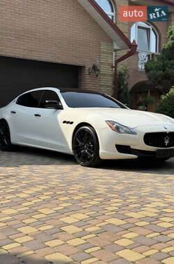 Седан Maserati Quattroporte 2013 в 
