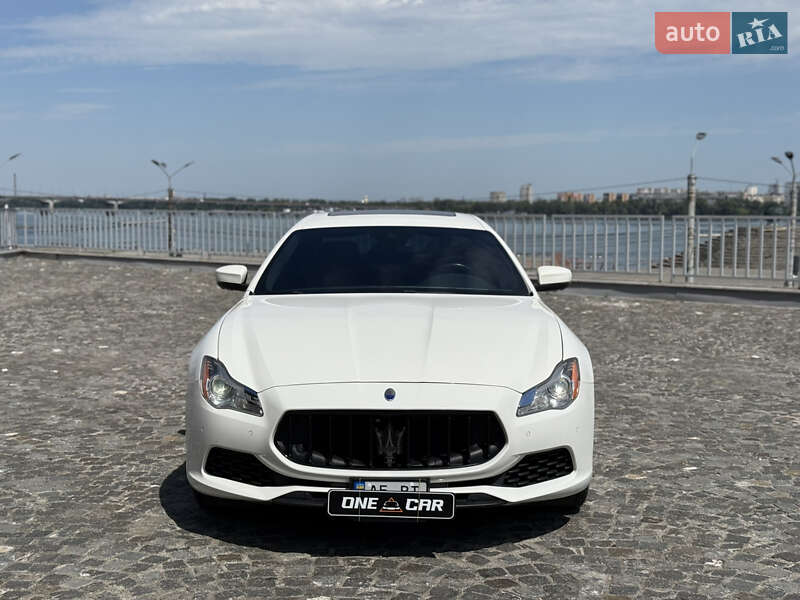 Седан Maserati Quattroporte 2017 в Днепре