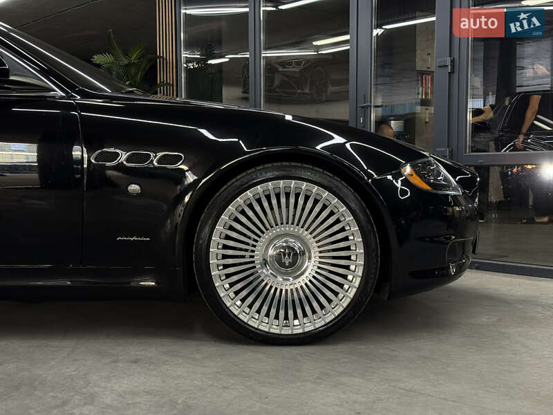 Седан Maserati Quattroporte 2009 в Одесі