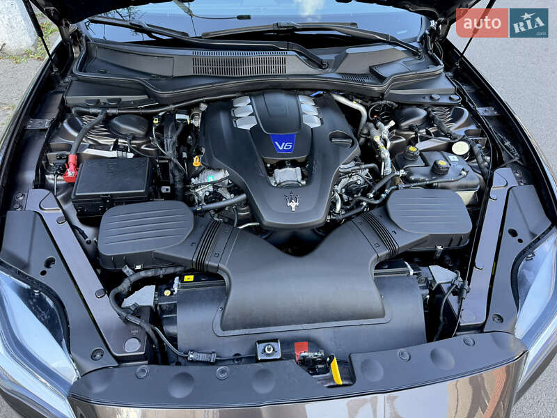 Седан Maserati Quattroporte 2018 в Киеве