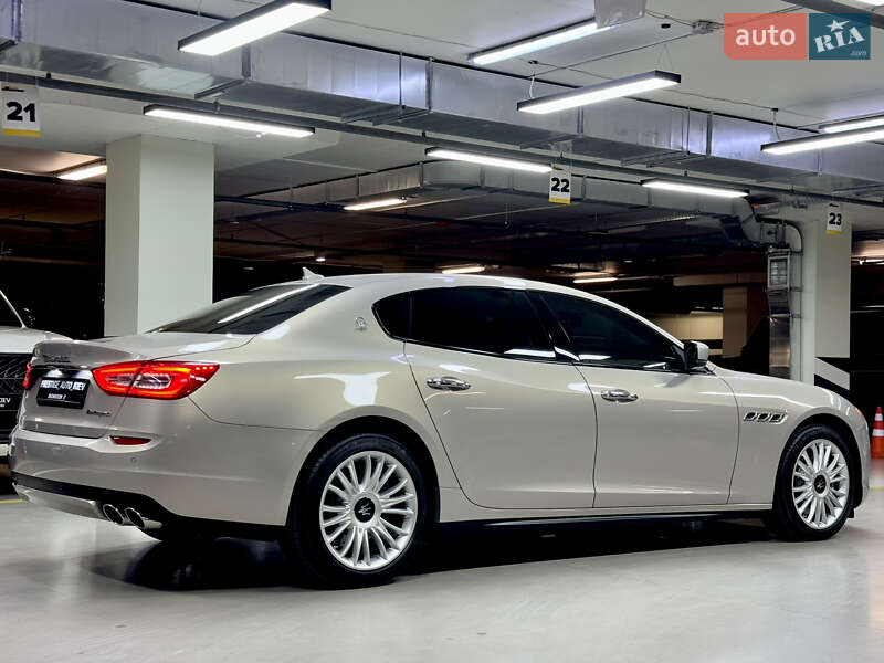 Седан Maserati Quattroporte 2013 в Киеве