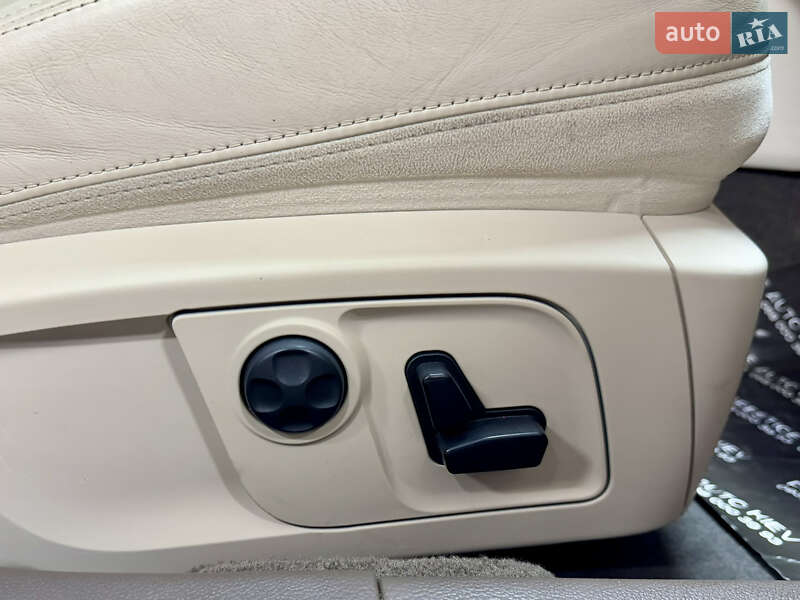 Седан Maserati Quattroporte 2013 в Киеве