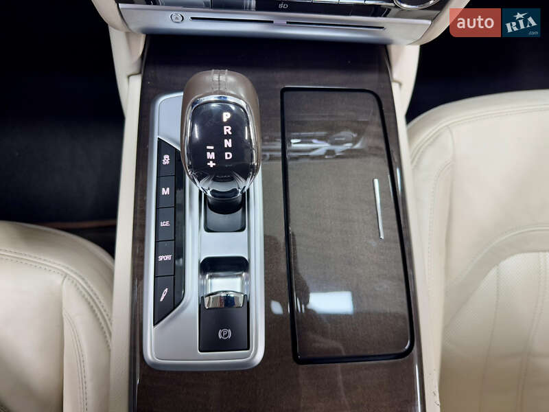 Седан Maserati Quattroporte 2013 в Киеве