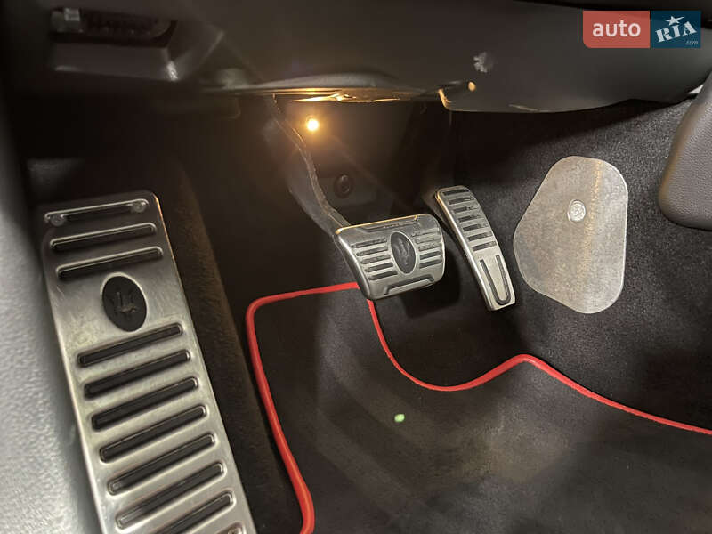 Седан Maserati Quattroporte 2013 в Киеве фото 41 Седан Maserati Quattroporte 2013 в Киеве