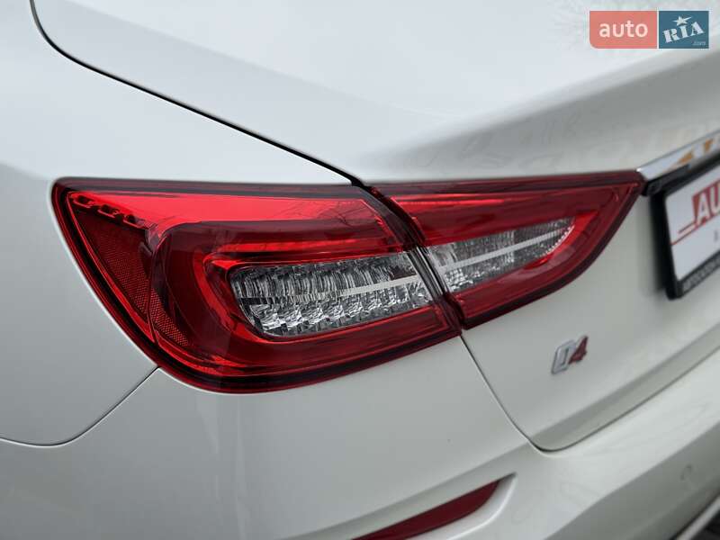 Седан Maserati Quattroporte 2015 в Киеве