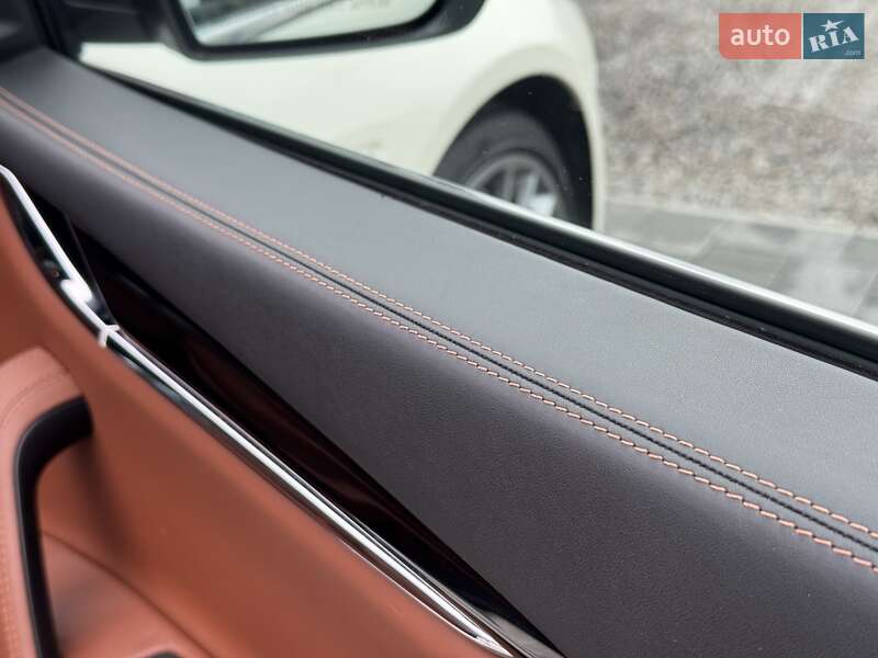 Седан Maserati Quattroporte 2015 в Киеве