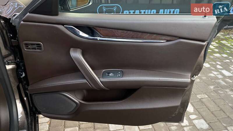 Седан Maserati Quattroporte 2013 в Виннице