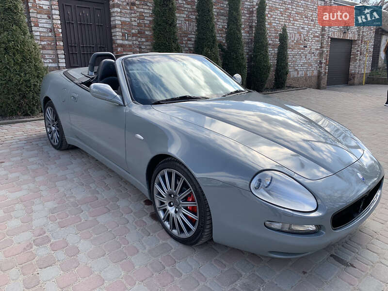 Кабриолет Maserati Spyder 2005 в Днепре