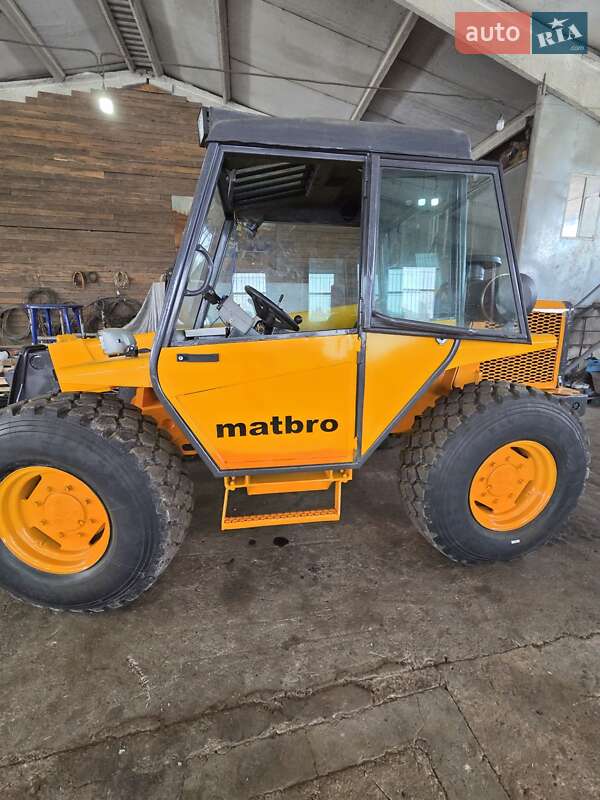 Телескопический погрузчик Matbro TS 1995 в Томашполе