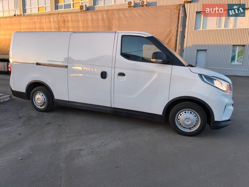 Грузовой фургон Maxus e-Deliver 3 2023 в Киеве