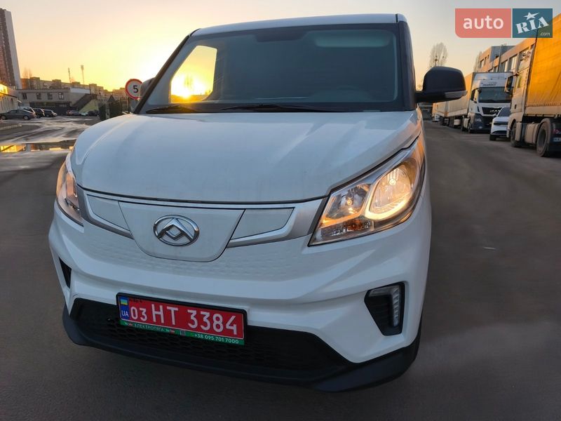 Грузовой фургон Maxus e-Deliver 3 2023 в Киеве