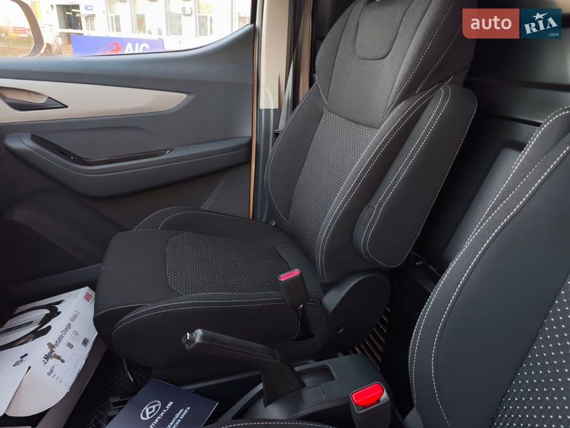 Грузовой фургон Maxus e-Deliver 3 2023 в Киеве