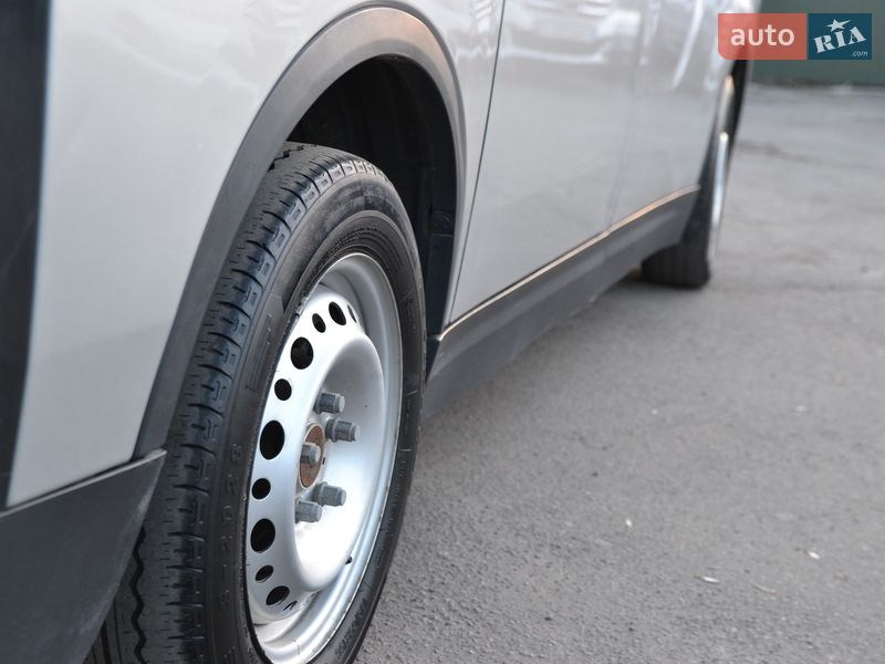 Грузовой фургон Maxus e-Deliver 3 2021 в Луцке фото 14 Грузовой фургон Maxus e-Deliver 3 2021 в Луцке