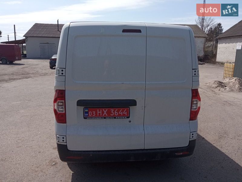 Вантажний фургон Maxus e-Deliver 3 2020 в Радехові фото 7 Вантажний фургон Maxus e-Deliver 3 2020 в Радехові