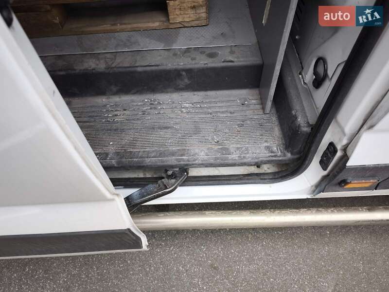 Грузовой фургон Maxus e-Deliver 9 2021 в Киеве