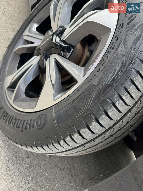 Минивэн Maxus Euniq 5 2020 в Тернополе фото 21 Минивэн Maxus Euniq 5 2020 в Тернополе