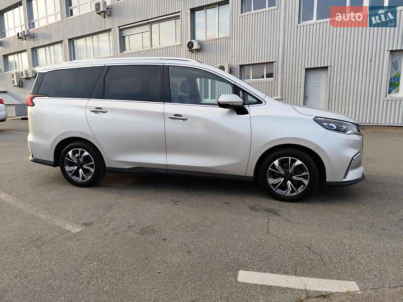 Минивэн Maxus Euniq 5 2020 в Киеве