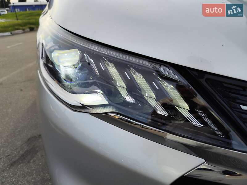 Минивэн Maxus Euniq 5 2020 в Киеве