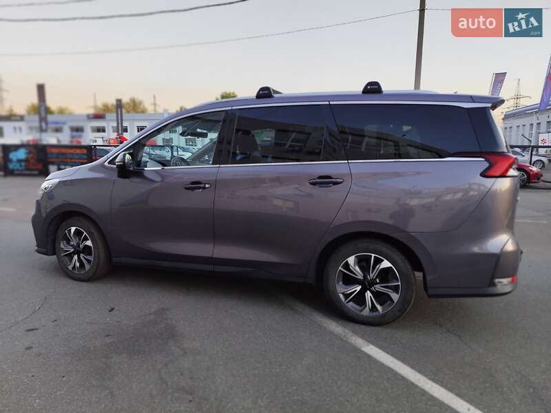 Мінівен Maxus Euniq 5 2021 в Києві