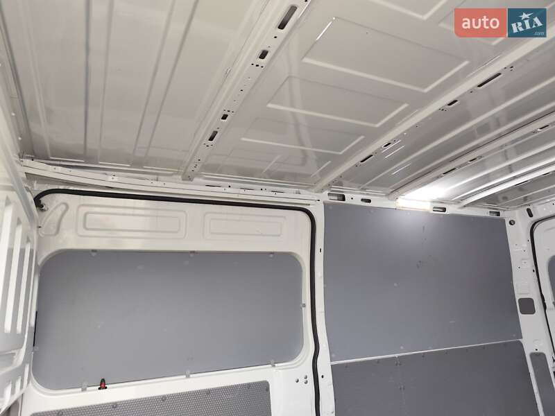 Грузовой фургон Maxus EV80 2019 в Киеве