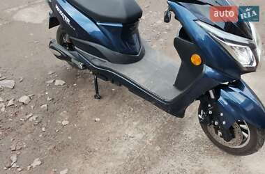 Скутер Maxxter Falcon 2022 в 