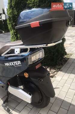 Скутер Maxxter Lumina 2024 в 