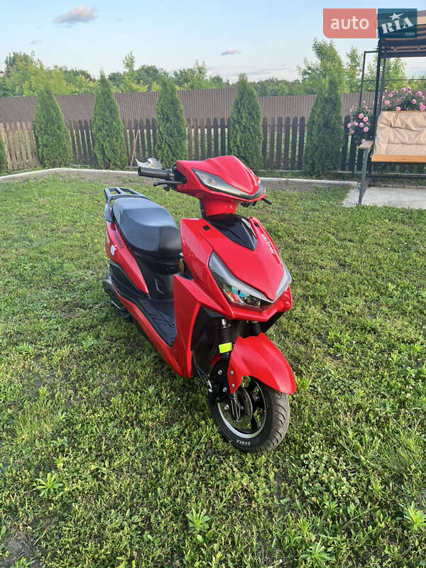 Мопеди Maxxter Neos II 2023 в Погребах