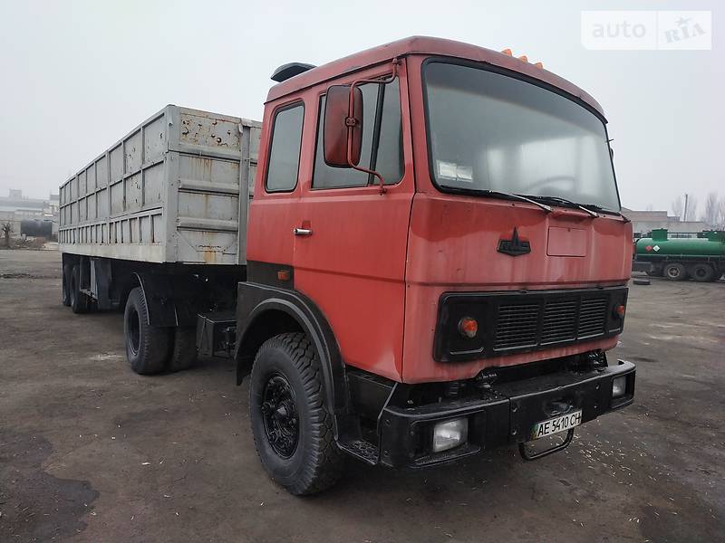 Тягач МАЗ 54323 1988 в 